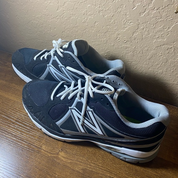 mens new balance shoes size 13